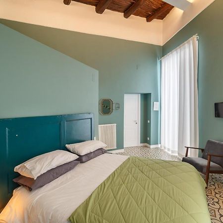 Le Chiavi Di Casa Bed & Breakfast Наполи Екстериор снимка